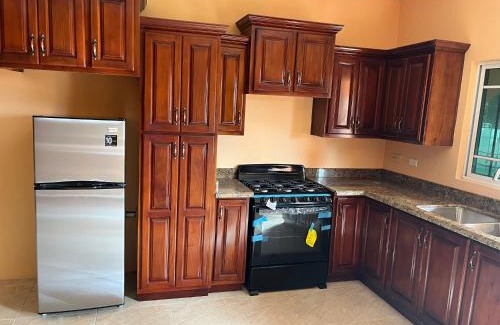 May Pen Apartamento | Glenmuir villas