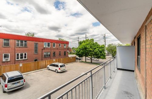 Rosedale Apartamento | Glenview West Apartment with Patio - Near Downtown