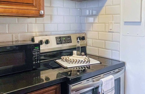 Rosedale Apartamento | Glenview West Apt w Patio - Near Downtown
