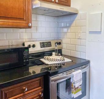 Rosedale Apartamento | Glenview West Apt w Patio - Near Downtown