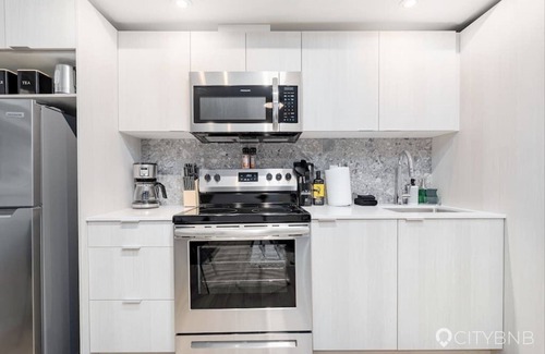Jasper Place Apartamento | Glenwood. BSMT Suite. Sleeps 2. Brand new.
