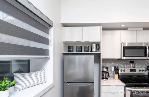 Jasper Place Apartamento | Glenwood. BSMT Suite. Sleeps 2. Brand new.