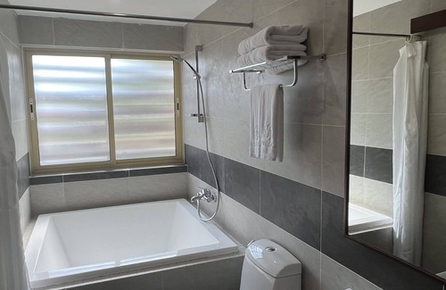 Thao Dien Hotel | Glenwood City Resort