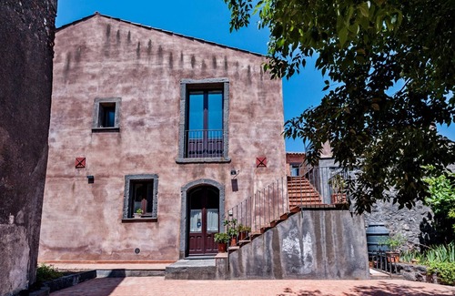 Rovittello Apartamento | Gli Iris - Appartamento con 2 Camere da Letto by Wonderful Italy