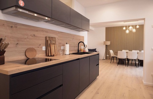 Neuschwabing Apartamento | ღLiboria | Elegance at Josephsplatz