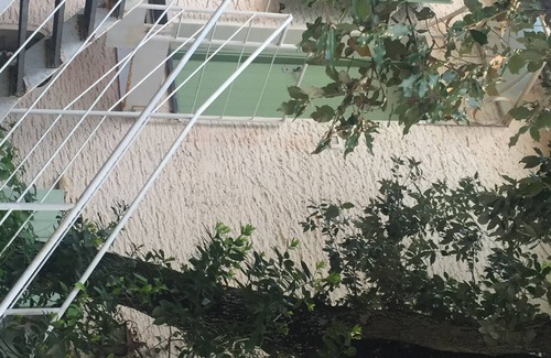 Tellaro Apartamento | Glicine, ubicación única, apartamento independiente en el primer piso de una villa
