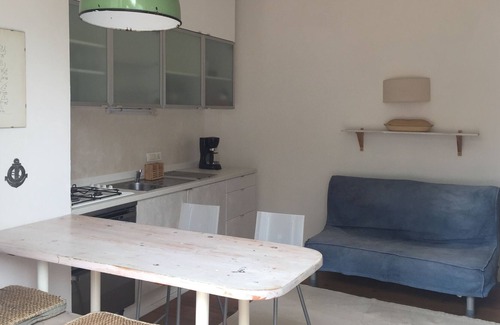 Tellaro Apartamento | Glicine, ubicación única, apartamento independiente en el primer piso de una villa