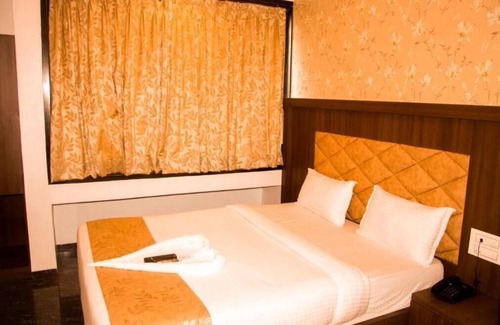 Thane West Hotel | Glitz Hotels AR Residency