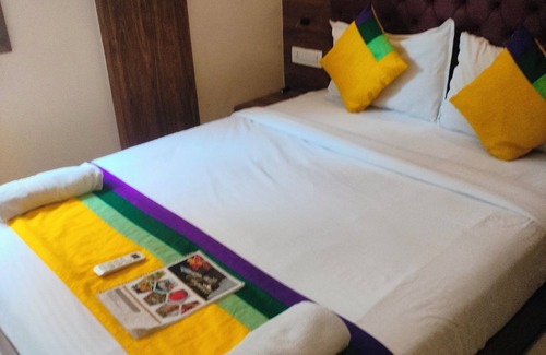 Thane West Hotel | Glitz Hotels AR Residency