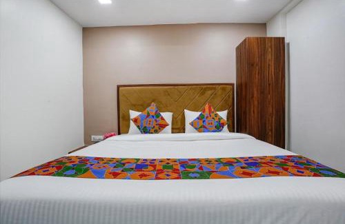 Vashi Casa | Glitz Hotels - Seven 7 Star