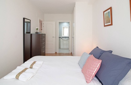 Playa de Almarda Apartamento | Global Properties: Apartment with pool and large terrace on the beach