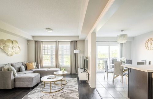 Brampton Villa | GLOBALSTAY. Modern 3BR House in Brampton. BBQ, parking