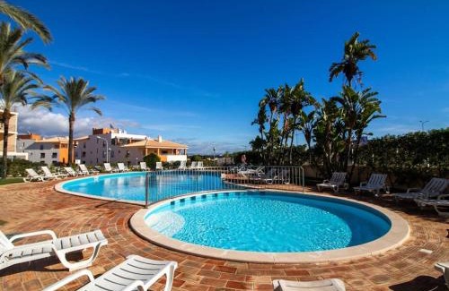 Montechoro Apartamento | Globe 33 Apartment - Top Location & The Strip Albufeira