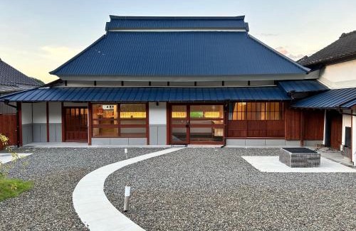 Usa Apartamento | GLOCE宇佐 田宮-田んぼのお城- l 美しい田園と山々を一望 癒しと伝統を体感