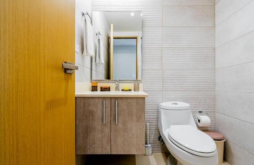 Panama City Apartamento | Glorious 1BR with Balcony in Panama Pacifico