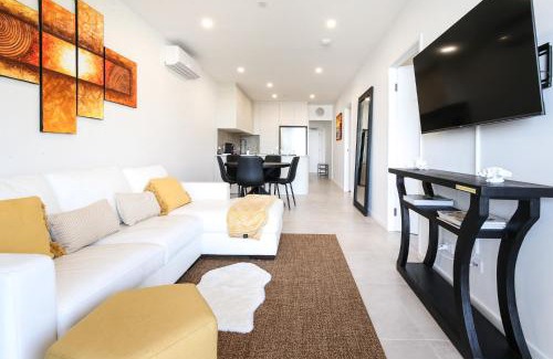 Batemans Bay Apartamento | Glorious 2-Bed with Waterside Balcony Views