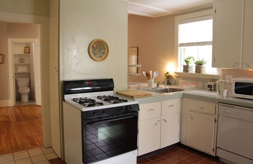 Munjoy Hill Apartamento | Escapada gloriosa en el paseo marítimo del este de Portland.