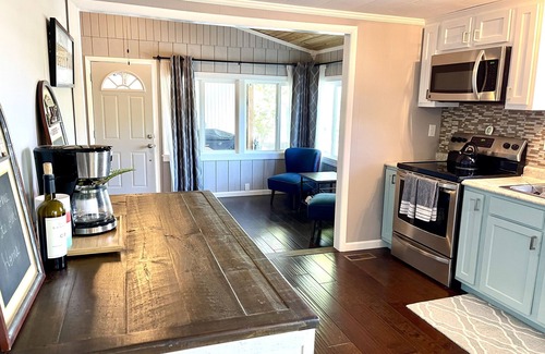 Rocky Mount Casa | Glory Days Retreat - MM5 Gravois Mills
