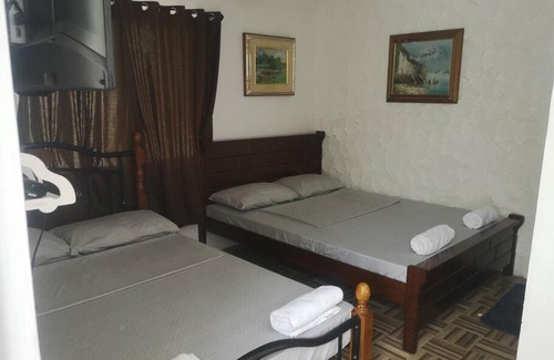 Calatagan Casa | Glory's Garden Guesthouse