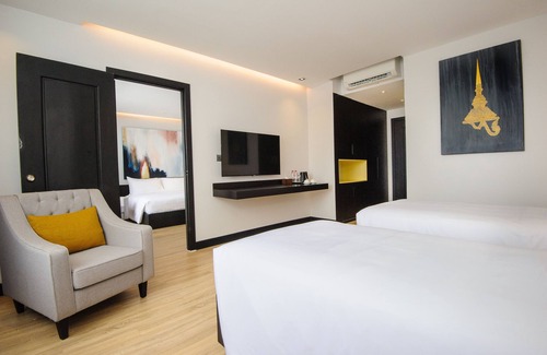 Daun Penh Hotel | GLOW PARK HOTEL Grand Royal Palace