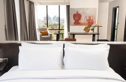 Daun Penh Hotel | GLOW PARK HOTEL Grand Royal Palace