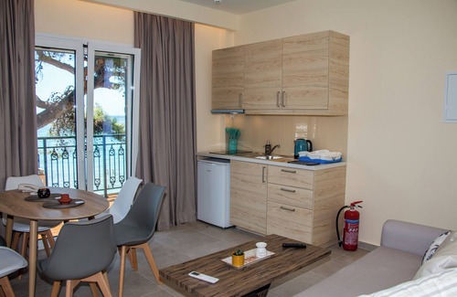 Parelia Hotel | Glyfada Beach Hotel