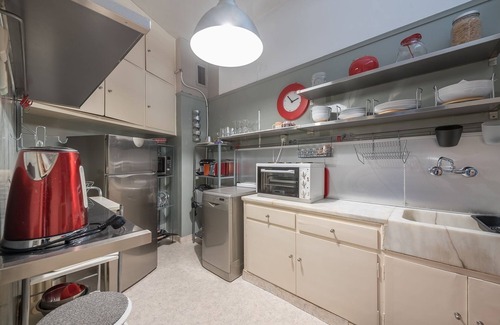 Glyfada Apartamento | Glyfada Central Walk to Shops, Near Beach