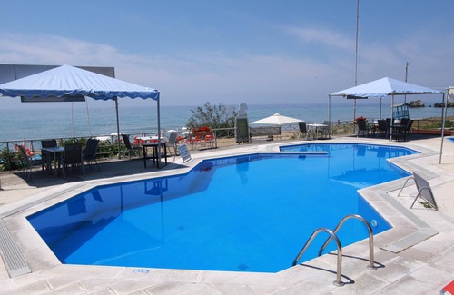 Parelia Apartamento | Glyfada Corfu 91 se encuentra en una de las playas de arena más hermosas de Corfú.