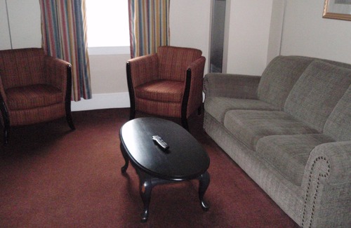 Corner Brook Hotel | Glynmill Inn
