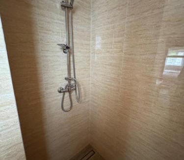Inwald Casa | Gościniec Grek Zorba - pokoje i domki 4 osobowe - 16km od Zator Energylandia