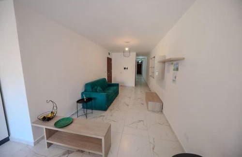 St. Paul's Bay Apartamento | Go Exchange, Block D, Apt 6 Entire Unit