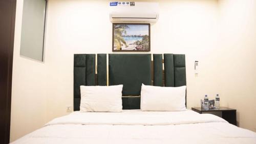 Islamabad Apartamento | Go Glam Hotel Spa & Salon Islamabad