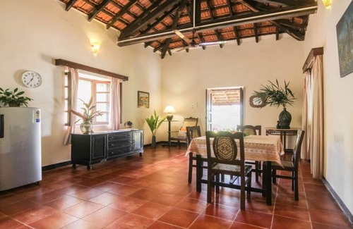 Anjuna Cabaña | Casa de playa de Goan en la playa de Anjuna