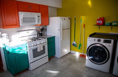 Sheridan Casa | Goat Hill Orchard - Family & Pet Friendly ; Level 2 EV Charging Outlet BYOCC