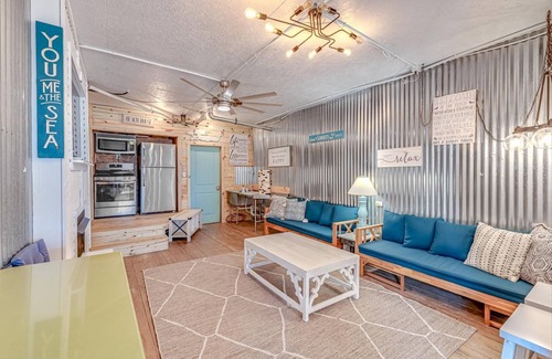 Isle of Palms Casa | Goat Island - Real Island Living - *BY BOAT ONLY - see info about boat rentals *
