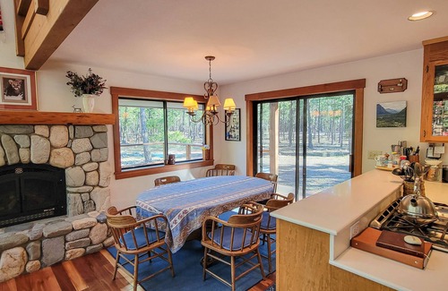 Mazama Cabina | Goat Wall Retreat - Serene Cabin Getaway