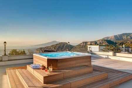 Colli di Fontanelle Apartamento | GOCCE VILLAS - The Palace Villa Escondida