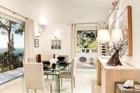 Marina Piccola Villa | GOCCE VILLAS - Villa Bouganvillea Superb Capri Villa with Views