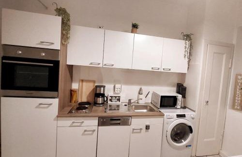 Stadtbezirke I Apartamento | Gockel Homes 2 - Central with balcony & Netflix