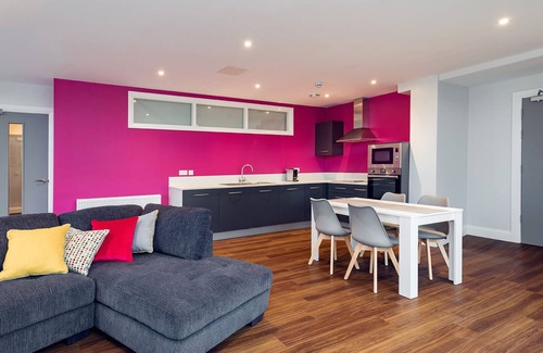 Newry Apartamento | 1-Apartamento-De Lujo-Baño Privado-vista al canal