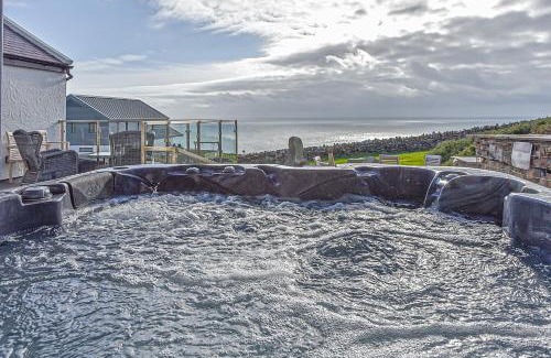 Holyhead Casa | Goferydd, South Stack, Anglesey, 4 bed luxury home, hot tub, dog friendly