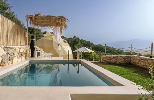 Monopari Casa | Gogna luxury domes in Crete
