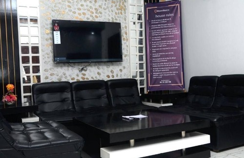 D.H.A. Hotel | GOHO Rooms Badar