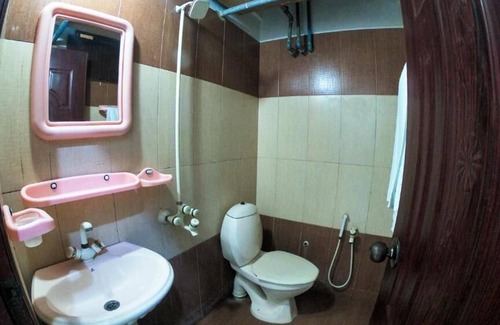 D.H.A. Hotel | GOHO Rooms Badar