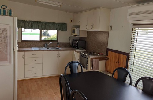 Busselton Cabina | Goin Coastal Cabin 94 Geographe Holiday Park