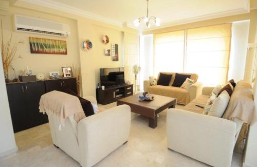 Kargicak Apartamento | Gold City Private Pool Villa 3+1 with Free AquaPark