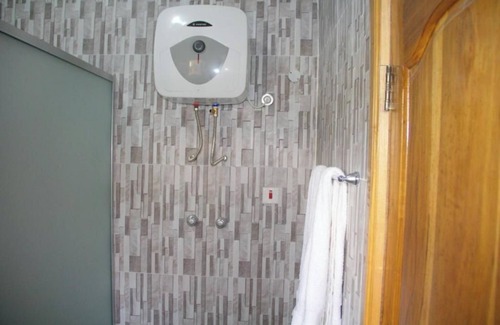 Kumasi Apartamento | Gold Plus Hotel Ghana - King Suite