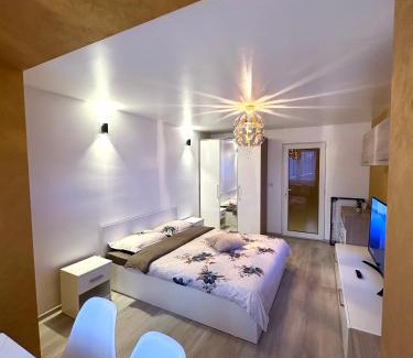 Toplita Apartamento | Gold Vibe Apartment