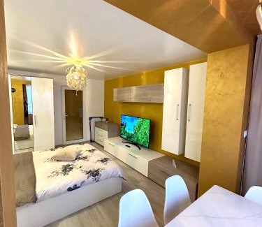 Toplita Apartamento | Gold Vibe Apartment