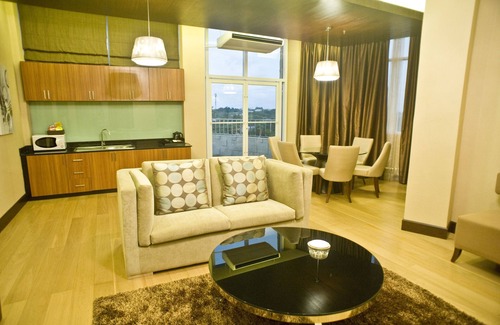 Lapu-Lapu Hotel | Goldberry Suites & Hotel Mactan